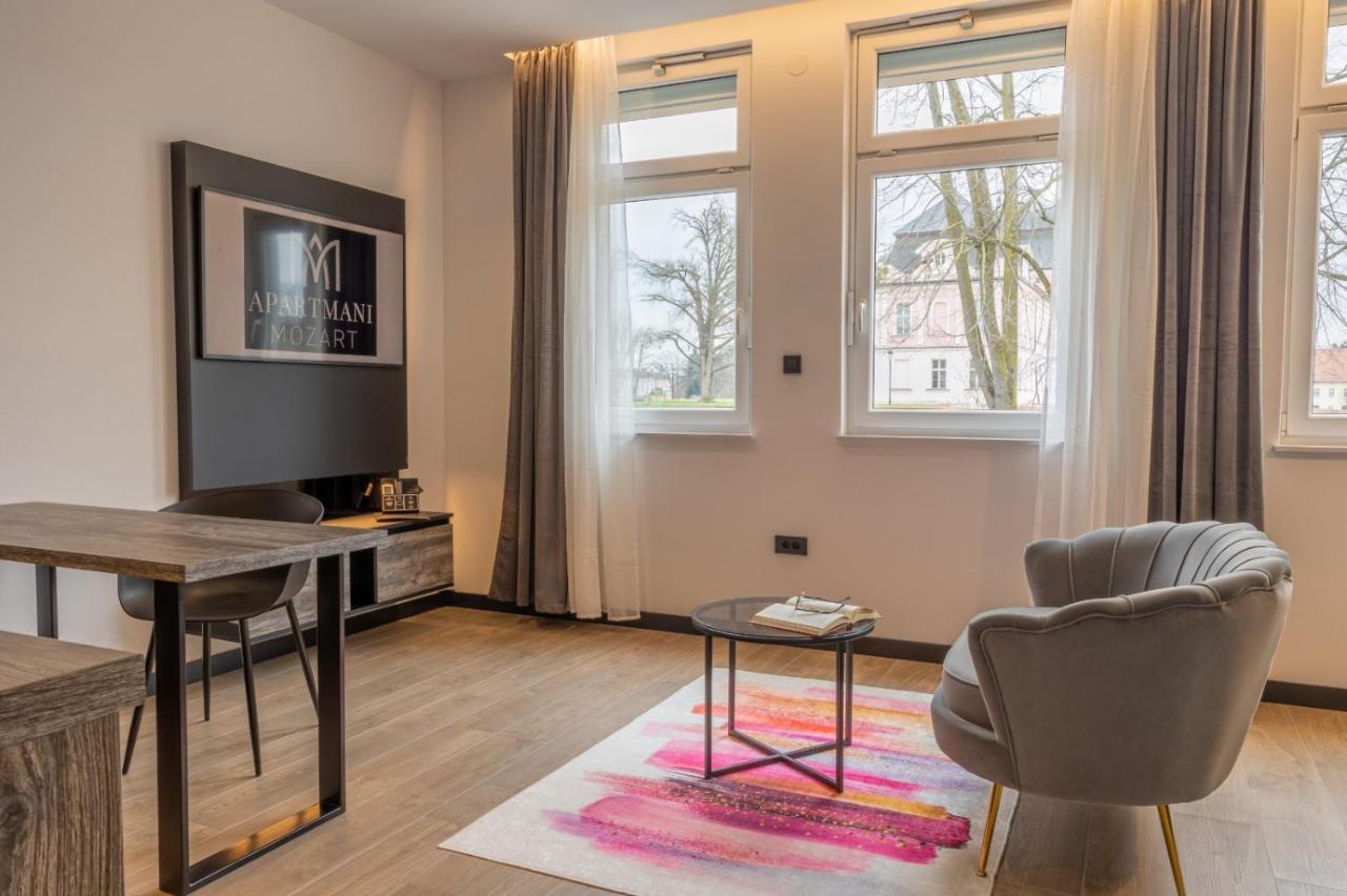Apartmani Mozart-Centar Virovitica Bagian luar foto