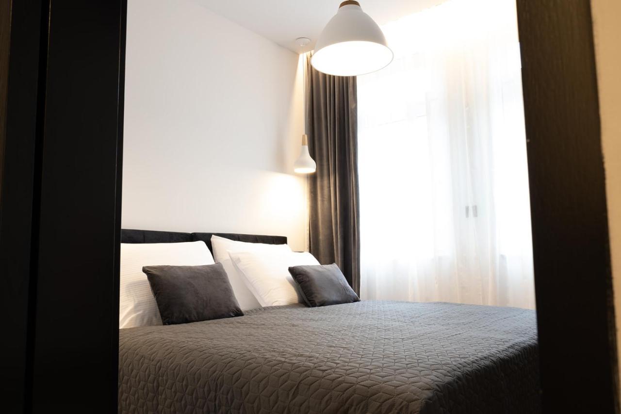 Apartmani Mozart-Centar Virovitica Bagian luar foto