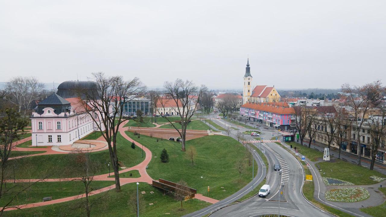 Apartmani Mozart-Centar Virovitica Bagian luar foto