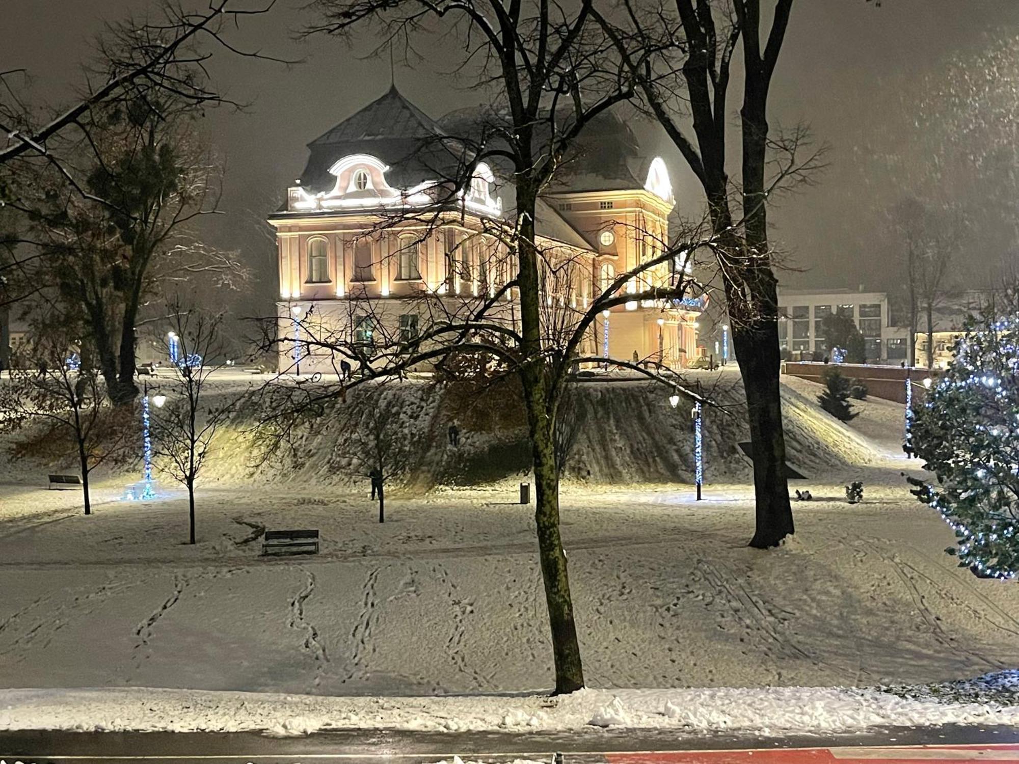 Apartmani Mozart-Centar Virovitica Bagian luar foto
